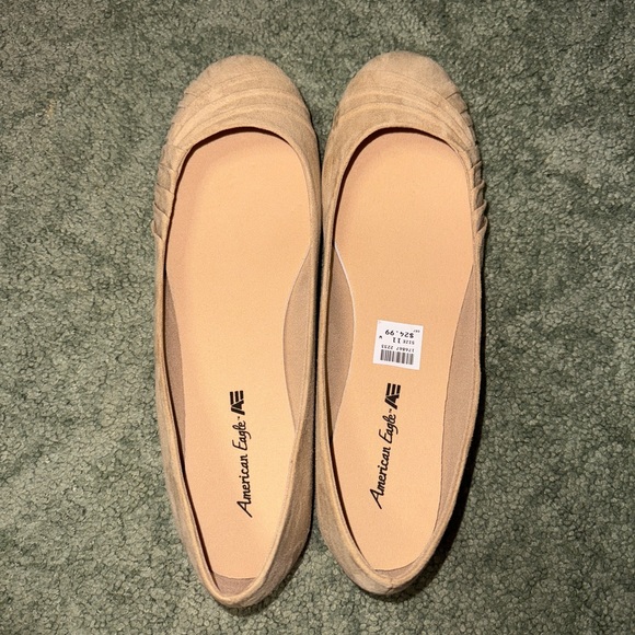 Payless Women's Tan Flats - Picture 1 of 5